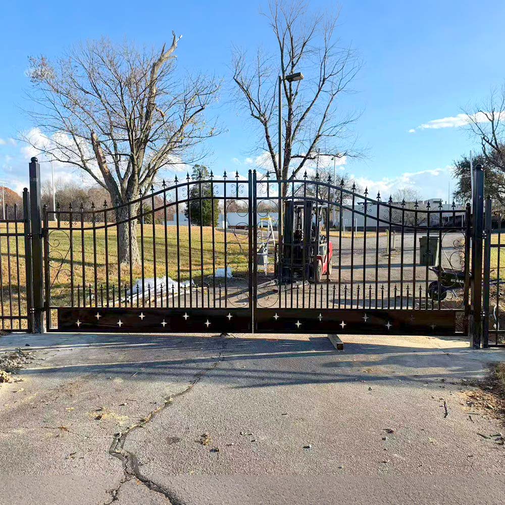 14ft star pattern driveway gate for a commercial property#design_star
