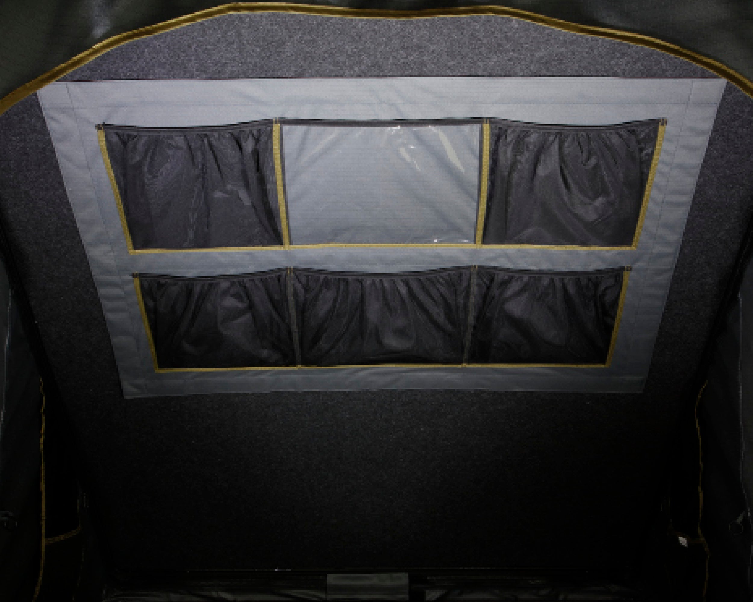 OVS HD Mamba 3 Person Clam Shell Aluminum Hard Shell Roof Top Tent, Grey Body & Green Trim