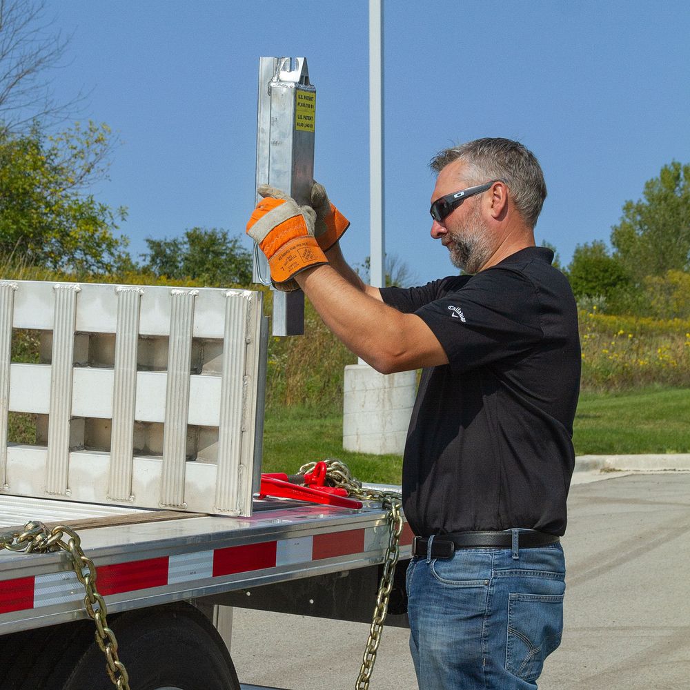 HD Ramps 8' L x 20" W 4 Bunk Load Leveler / 4 Ramp Master Kit for 20" H Step Deck Trailers - 23,500 lb. Cap