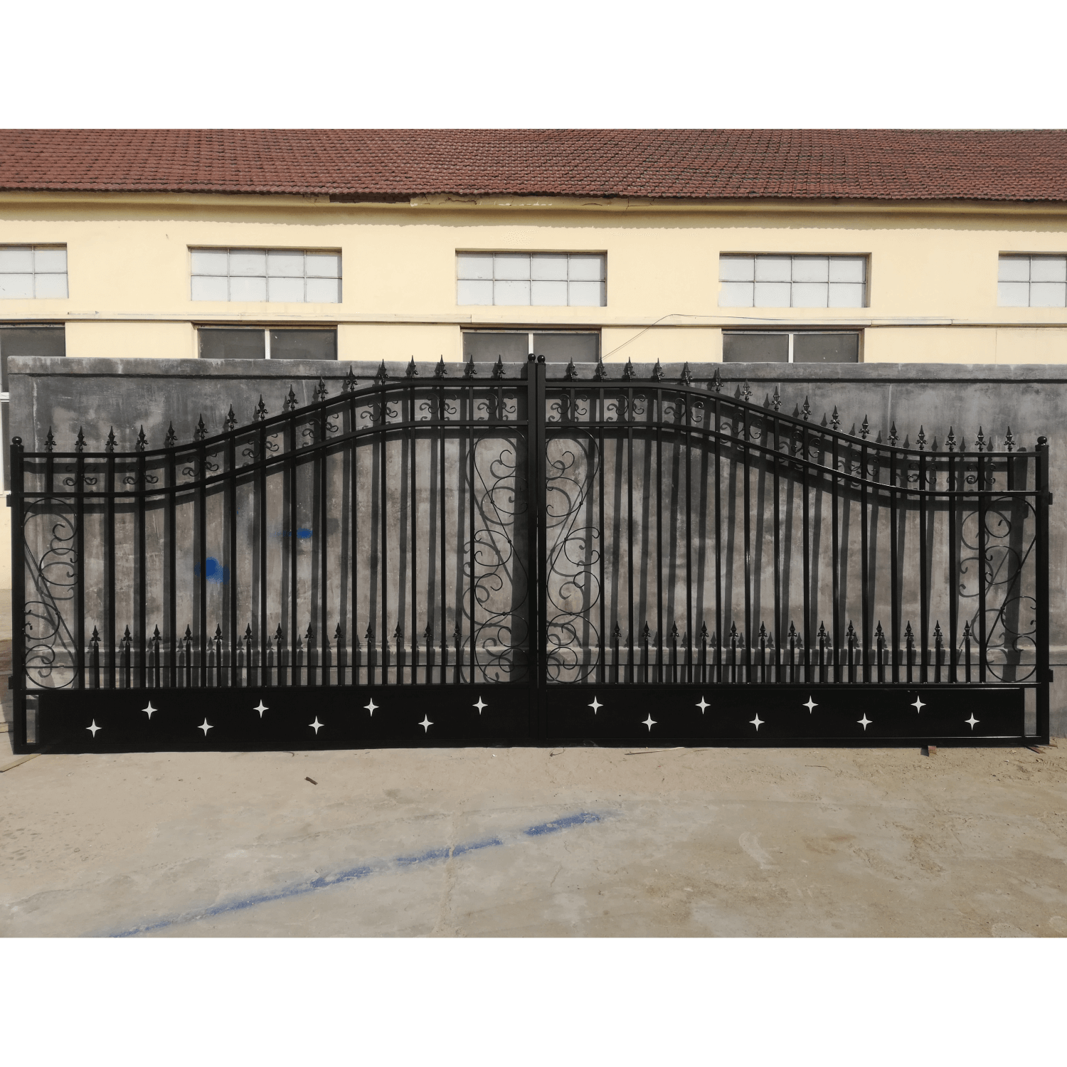 Iron Gate for Driveway #design_star