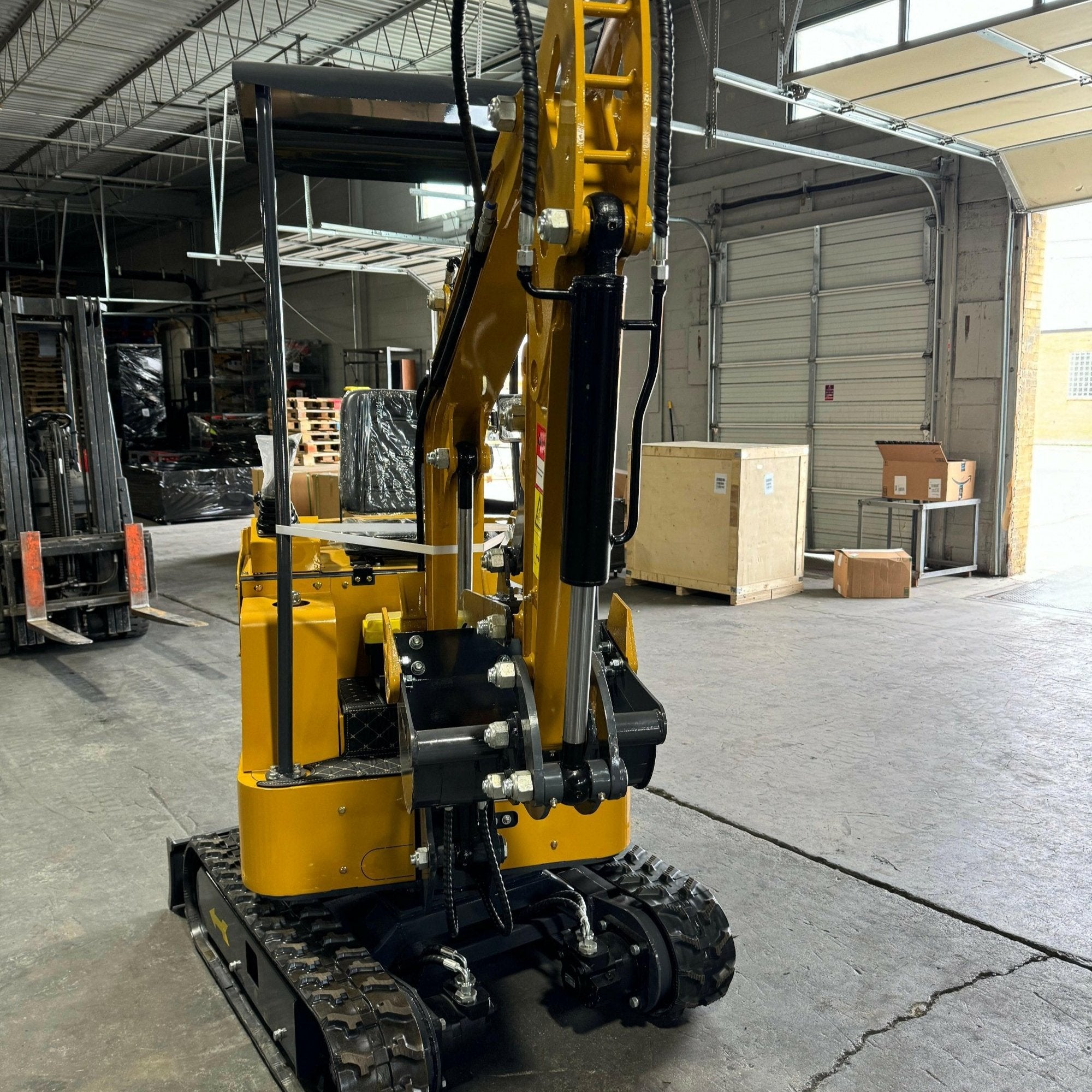 AGT 1 Ton Mini Excavator w/ R420D 11.5HP Engine, 65" Dig Depth, Pilot Control & LED Light | AGT-H15R