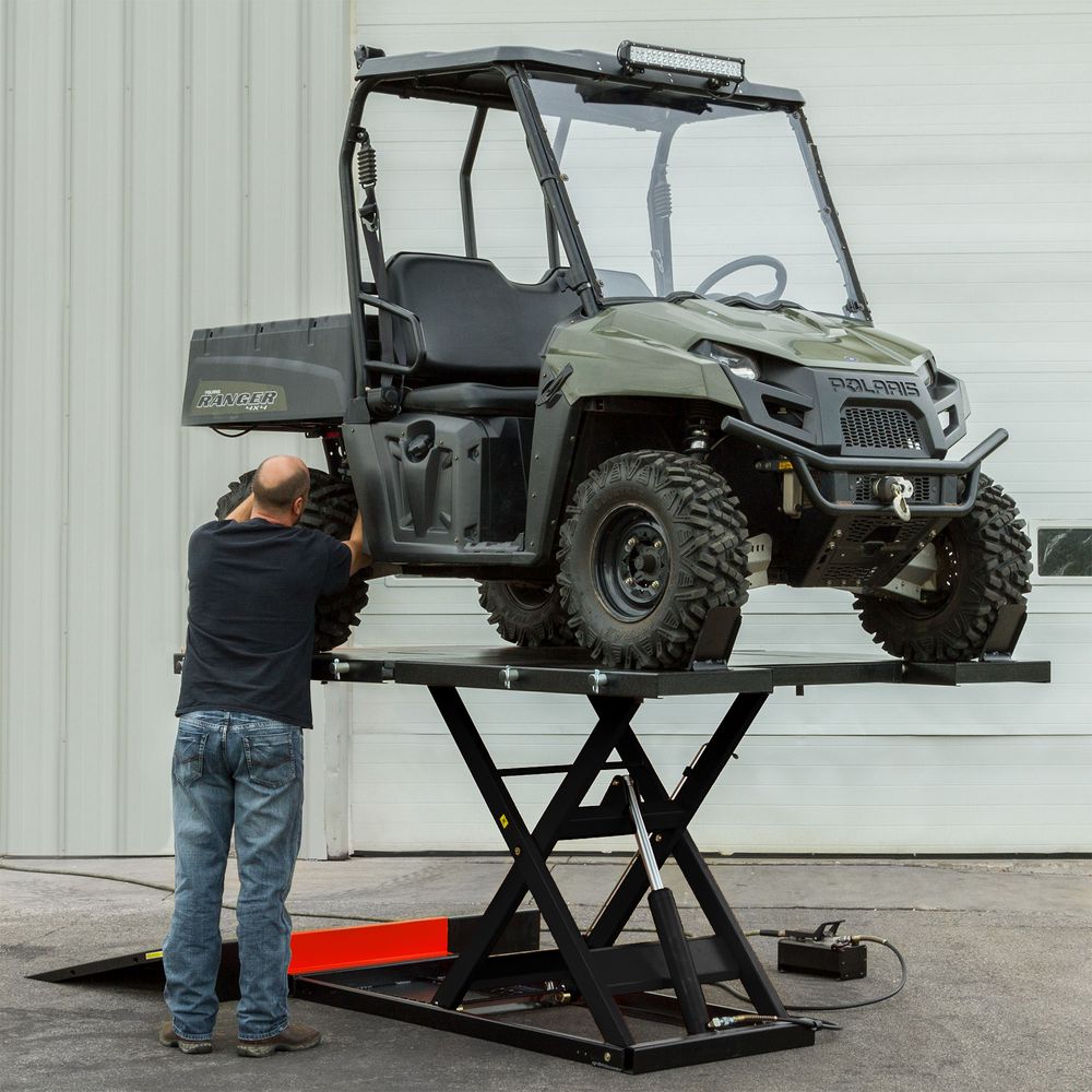 Black Widow Pro Air/Hydraulic UTV, Trike Lift Table
