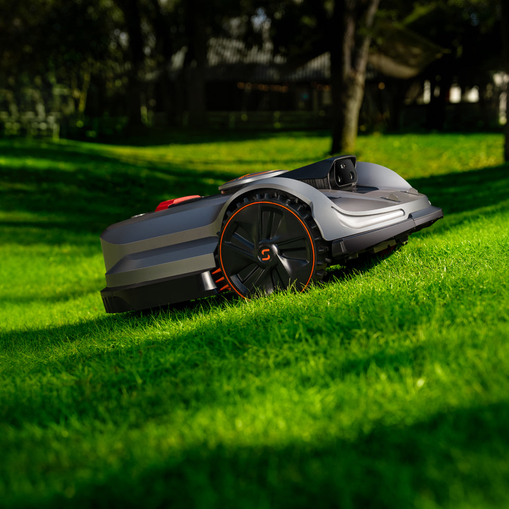 Sunseeker Elite X7 Plus Gen 2 Wireless Robotic Lawn Mower